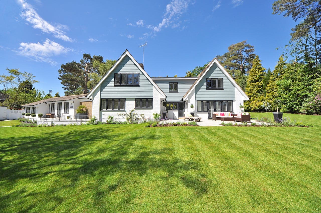 Beautiful lawn in front of a Central Virginia home